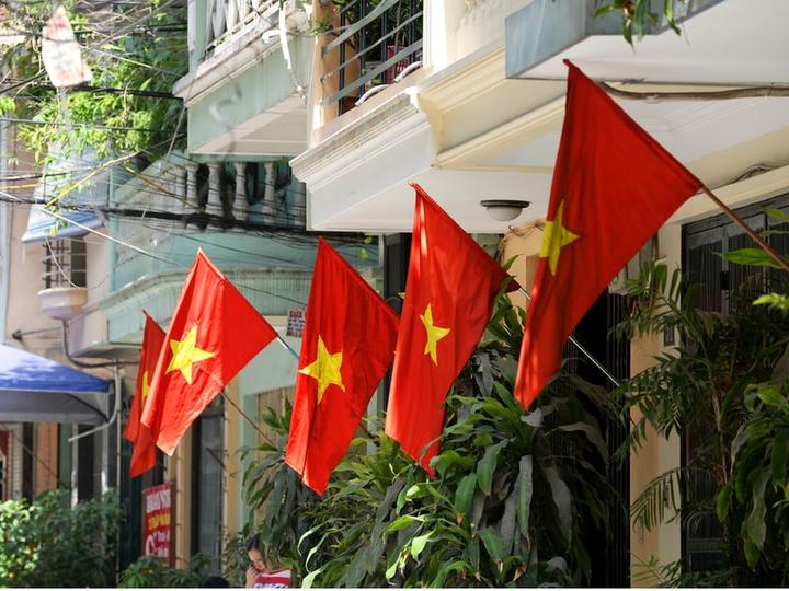 Hotspot Matrix và Pháo: “Nếu có thể khiến ai đó đồng cảm bằng chính tổn thương của mình,